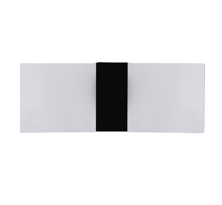 Lampă de perete cu încărcare USB și senzor de interior